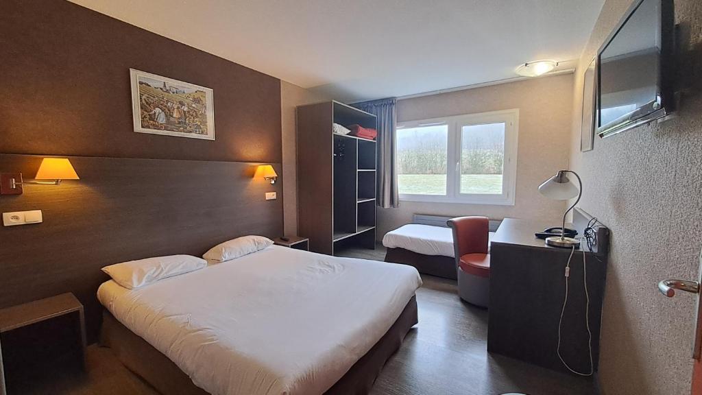 Hotel Val Vert - Habitación Triple Estándar