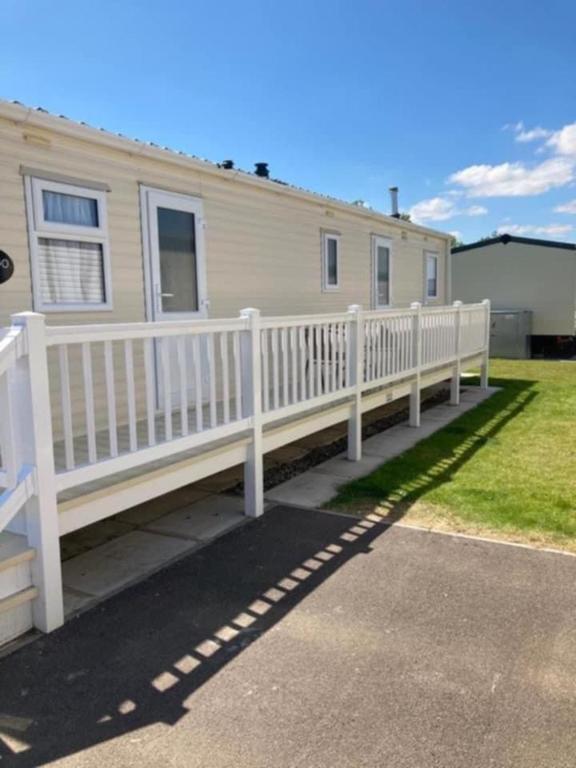 El edificio en el que está el campamento