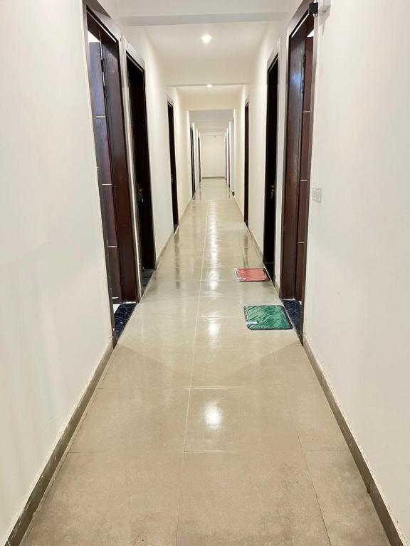 Fotografie z fotogalerie ubytování Apna Homes Stay & Hotel I Gurugram I Sector-71 v destinaci Gurgáon