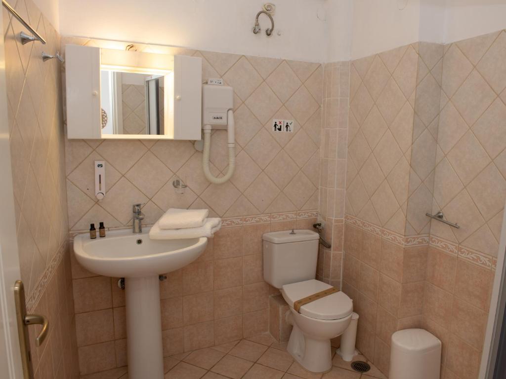 Dafnis Koufonisia - 14