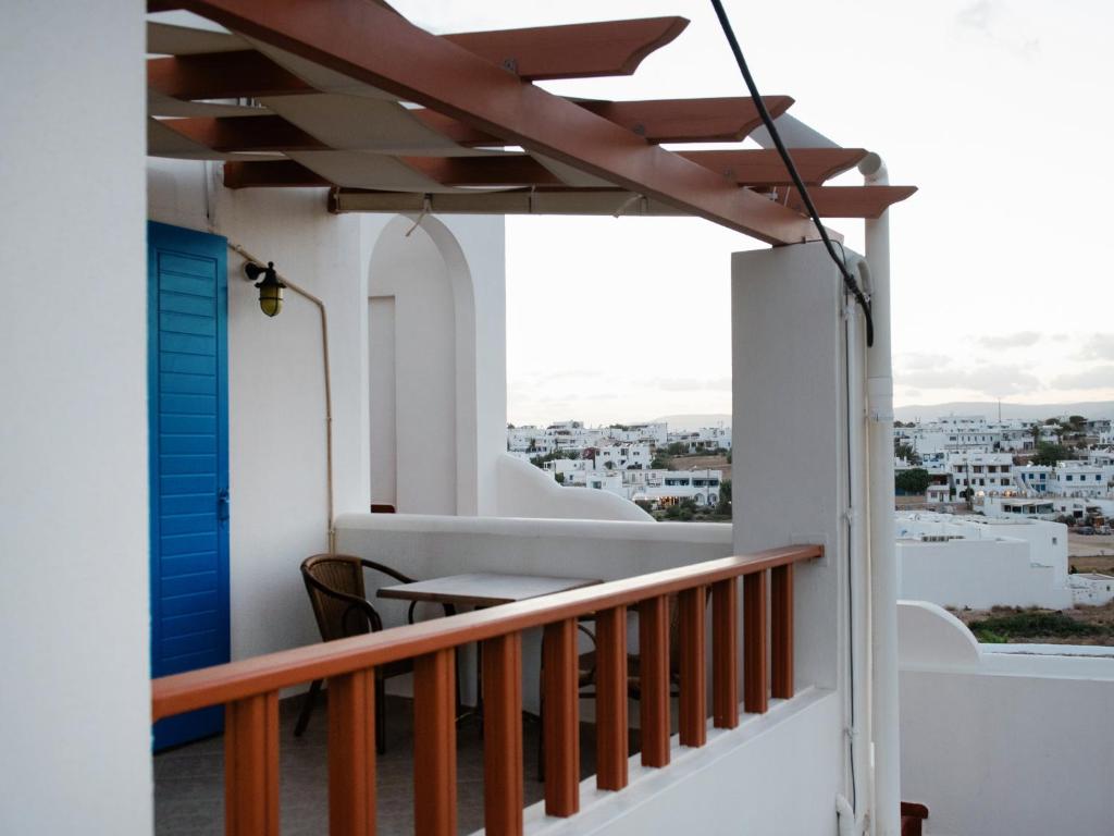 Dafnis Koufonisia - 16