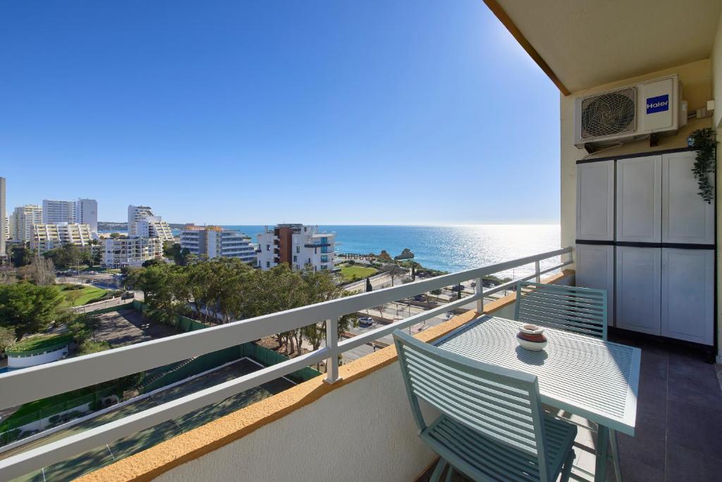 Nespecifikovaný výhled na moře nebo výhled na moře při pohledu z apartmánu