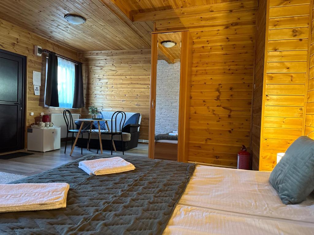Somogyi Vendégház - Deluxe King Room