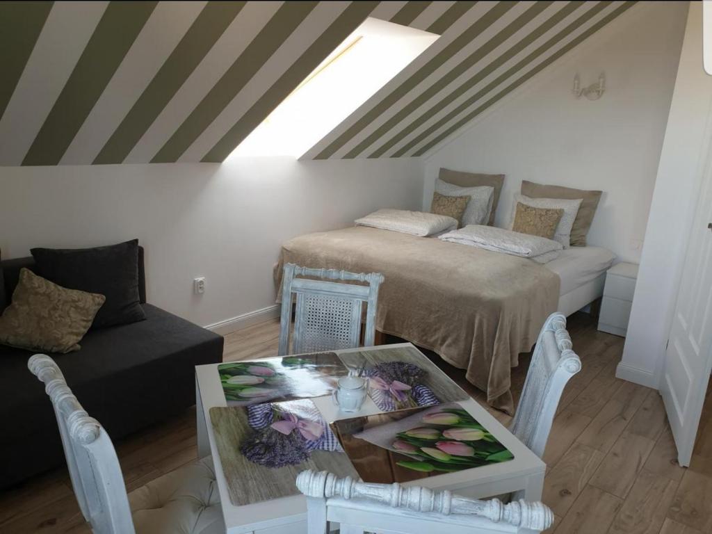 Stajnia Orłowscy - Habitación Familiar Con Ducha