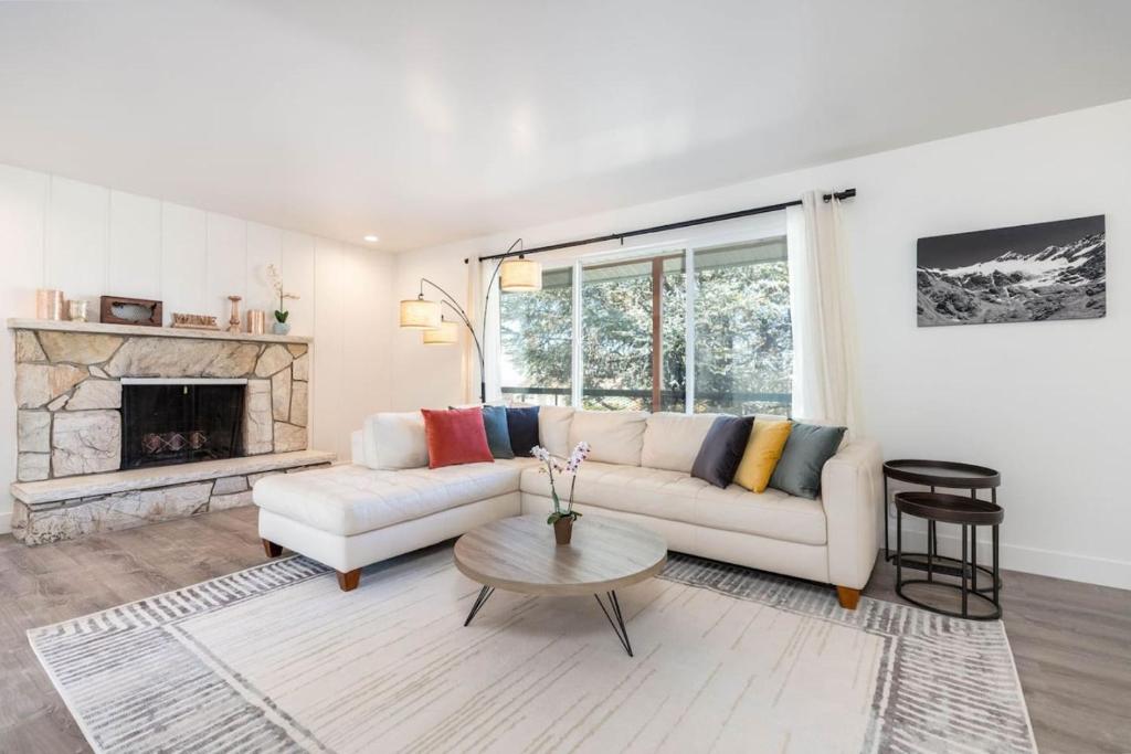 Køkken eller tekøkken på Prvt Hot Tub Close to Resorts