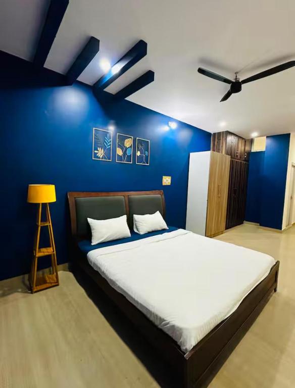 Deluxe Rooms near Tree Park Metro station Whitefield, Bengaluru ...