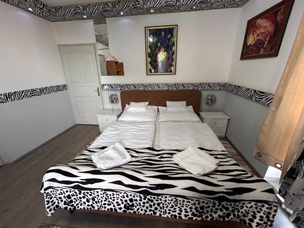 Hévíz Kristály Apartman - Resim 21