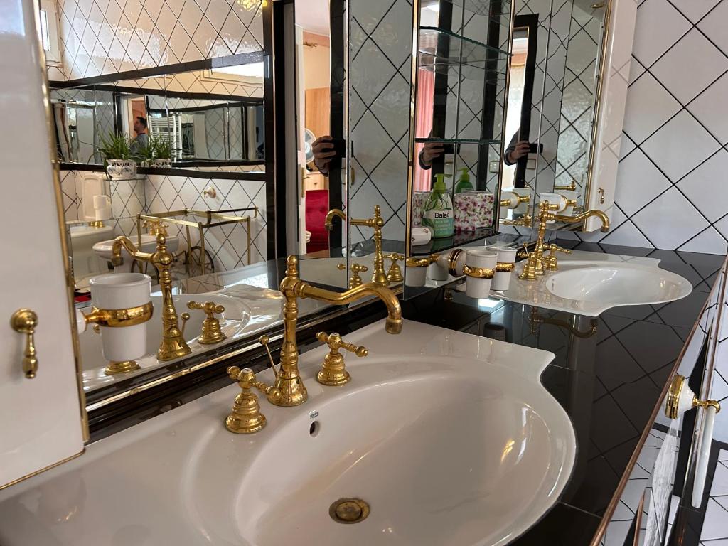 Hévíz Kristály Apartman - Resim 25