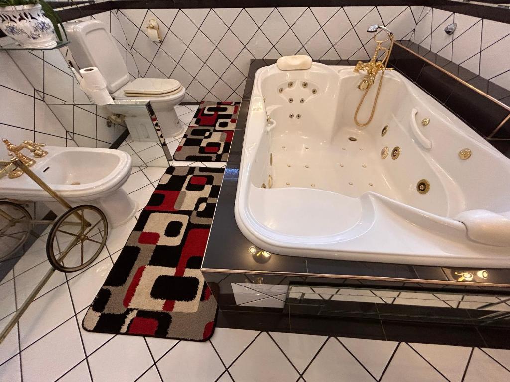 Hévíz Kristály Apartman - Resim 24