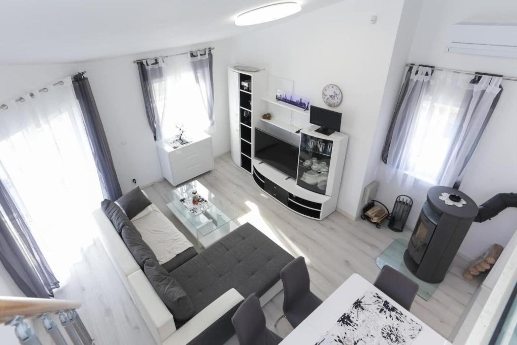 Kuchyň nebo kuchyňský kout v ubytování House Ivica