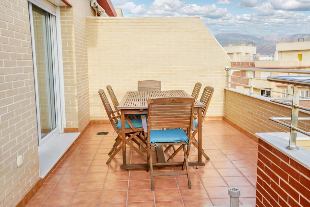 Balkón alebo terasa v ubytovaní Modern apartment in Roquetas de Mar with sea view