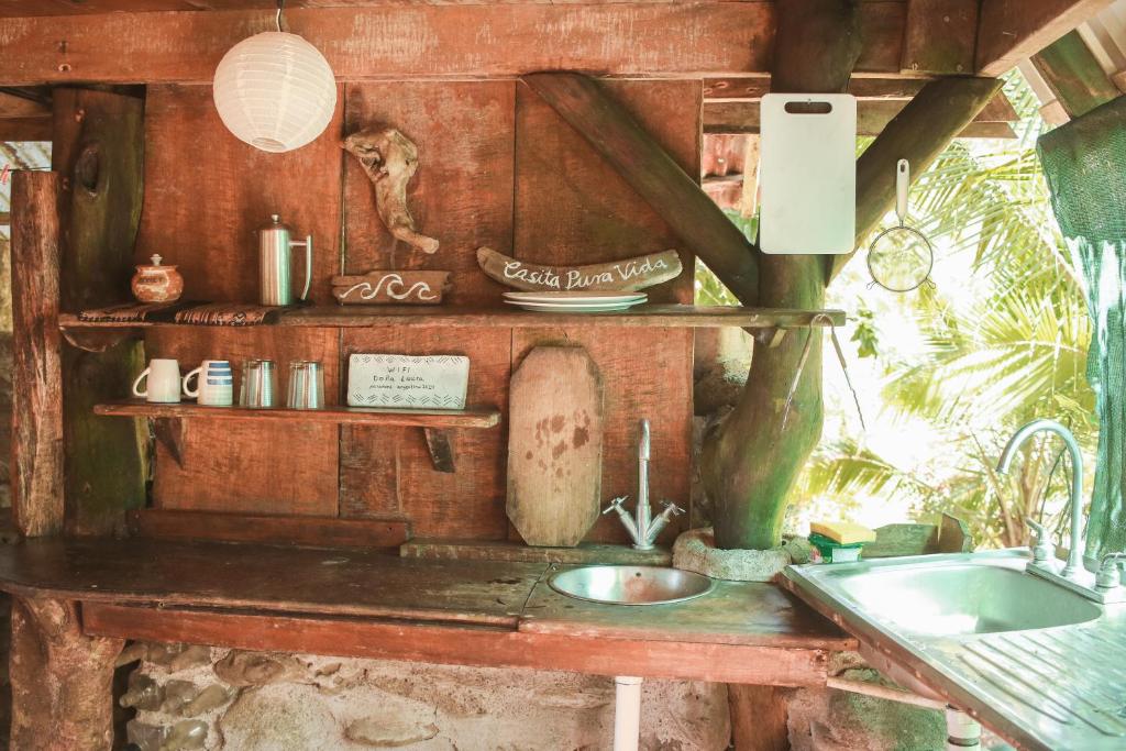 Fotografie z fotogalerie ubytování Rustic Cabin in Pavones surf brake v destinaci Pavones