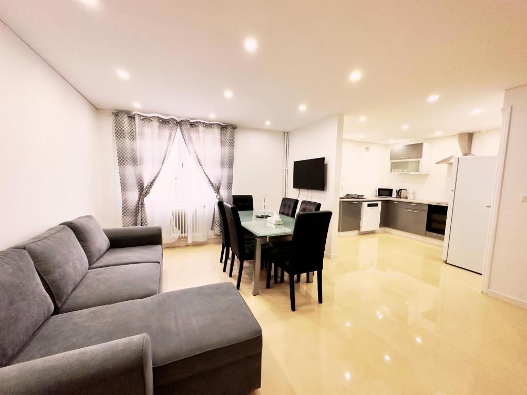 Photo de la galerie de l'établissement Charmant T5 centre Villeurbanne, à Villeurbanne