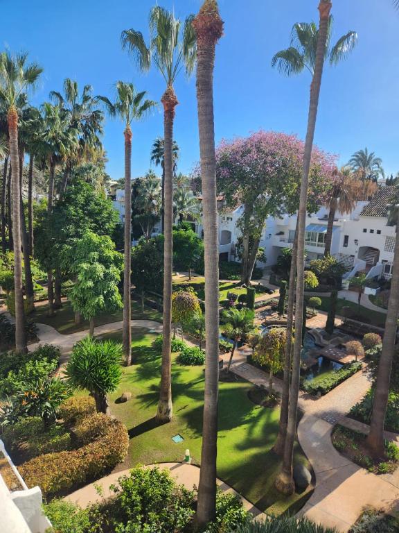 LAALCAZABA Garden