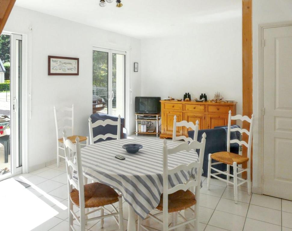 Charmante maison près de Pénestin avec jardin et terrasse - Housity