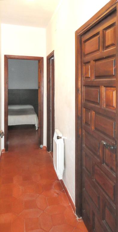 Posteľ alebo postele v izbe v ubytovaní Authentic Chalet in Grazalema with Private Pool