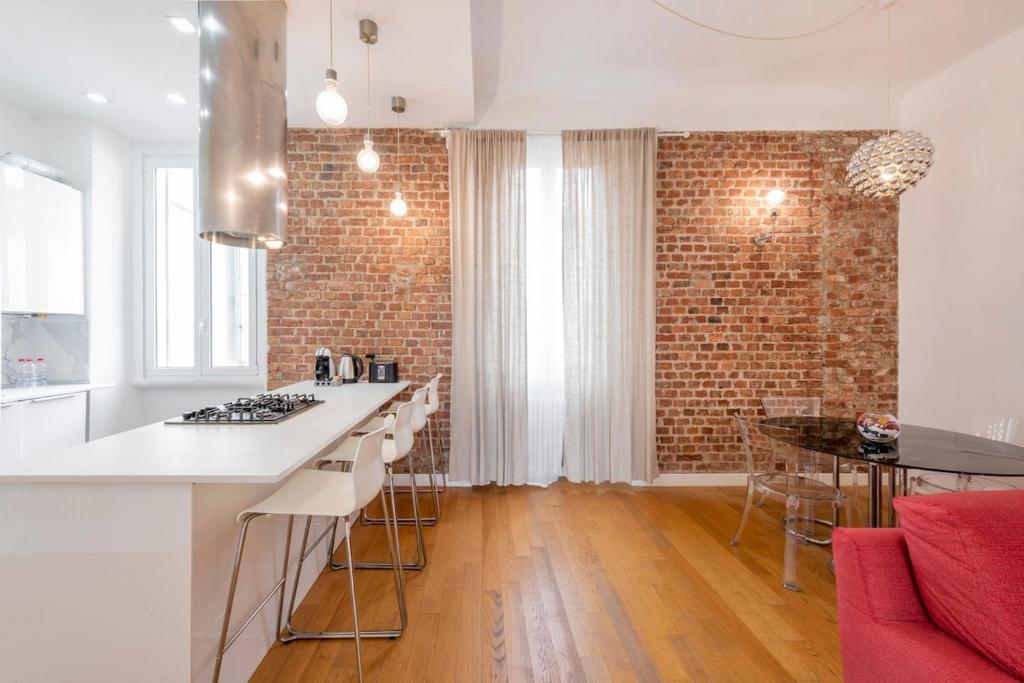 Luxury 3 Bedrooms Apt - B Home
