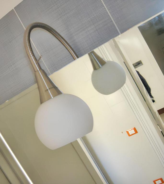 Kúpeľňa v ubytovaní Spacious apartment in Trapani 60 m² with balcony