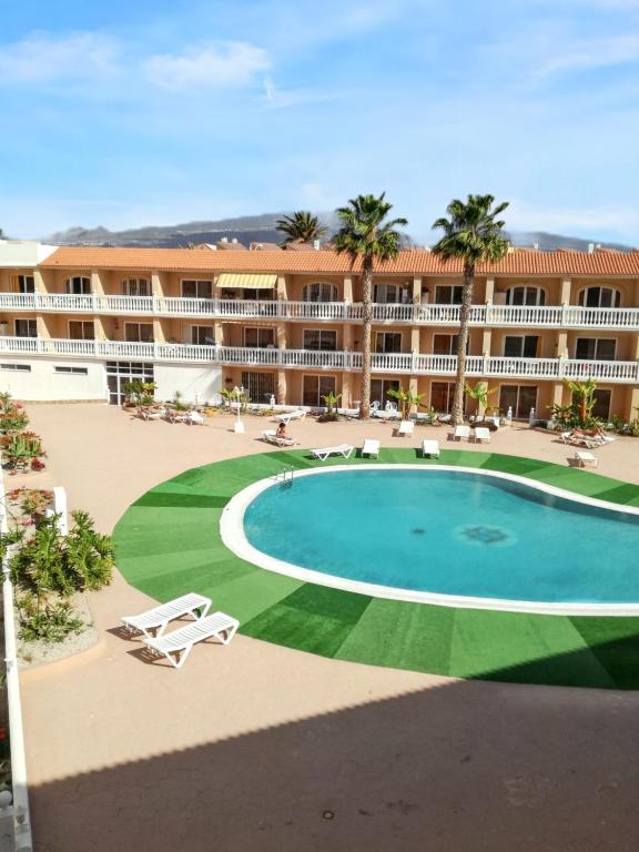 The swimming pool at or close to Charming Studio in Costa del Silencio, 45 m², Near Pool