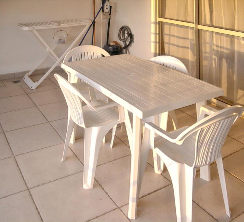 Fotografie z fotogalerie ubytování Appartement face à la mer à La Trinité – 70 m² – Terrasse v destinaci La Trinité