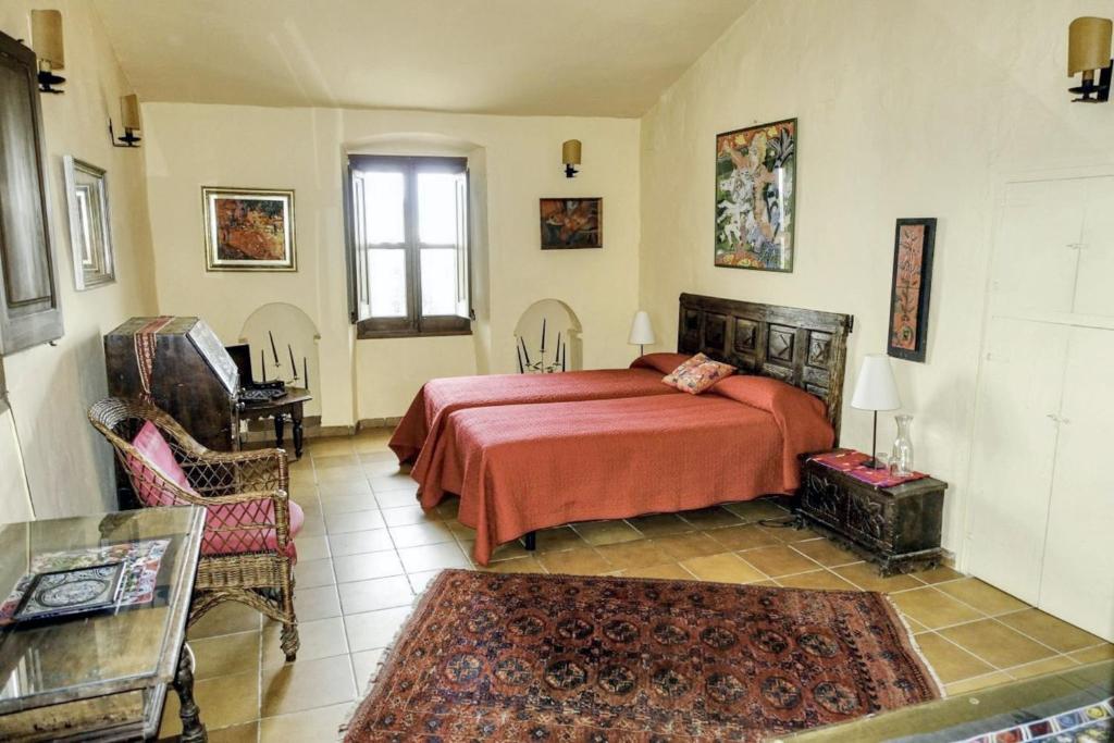 Postel nebo postele na pokoji v ubytování Spacious Apartment in San Pedro de Ribas with Shared Pool