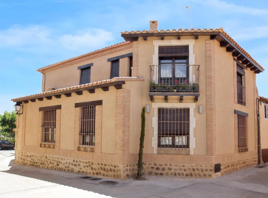 Comfortable House in Villalpando - Housity