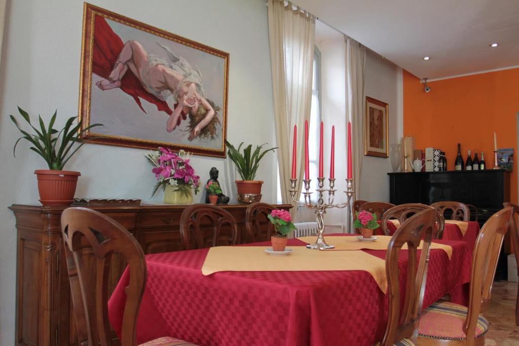 Posezení v ubytování Hotel Domodossola