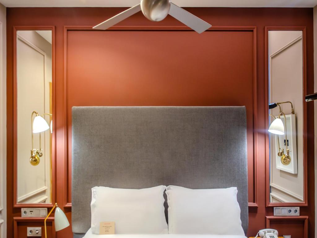 Browns Central Hotel - 3