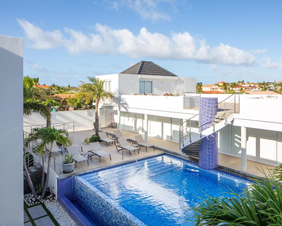 Ocean Z Boutique Hotelの敷地内または近くにあるプール