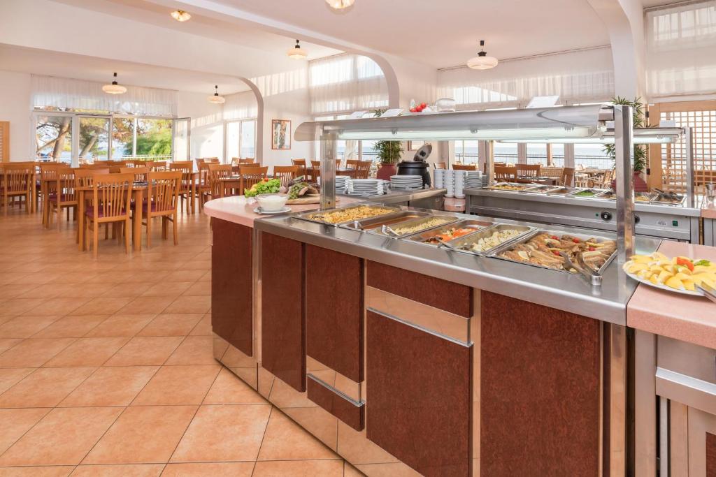 Cibo presso il villaggio turistico o nelle vicinanze