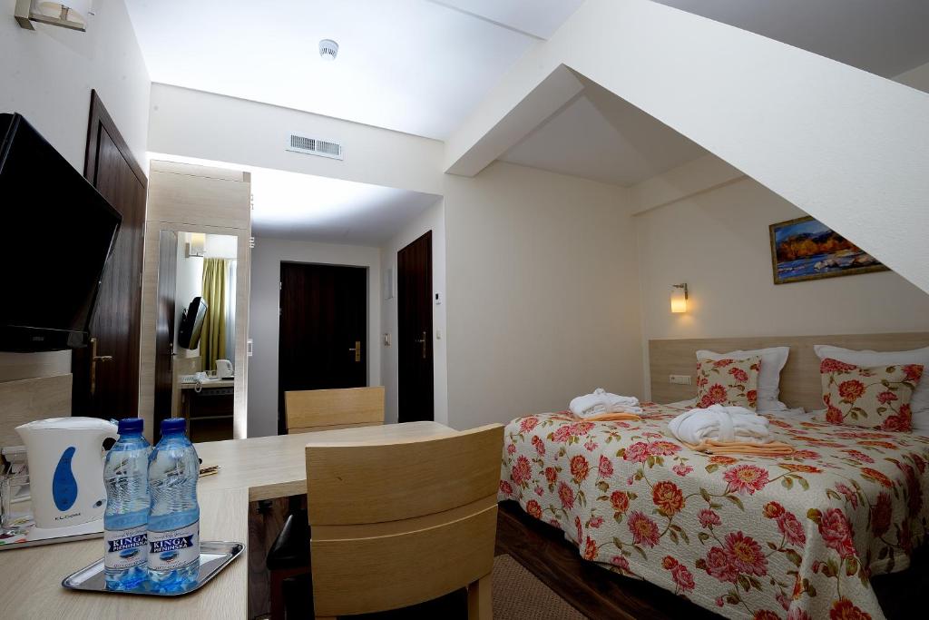 Hotel Nad Przełomem - 3