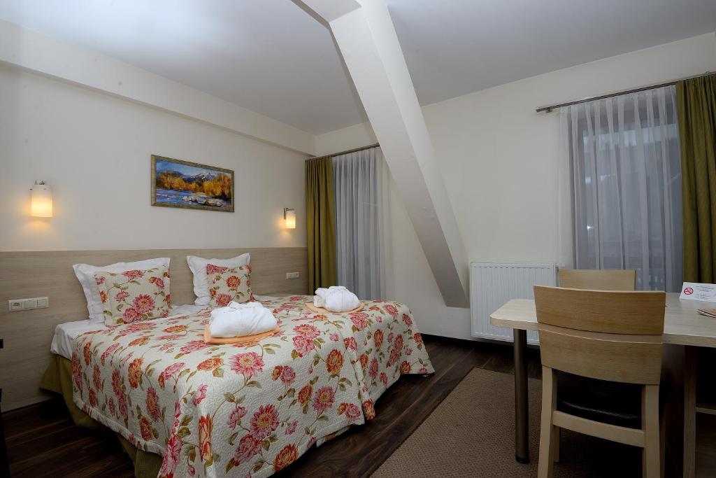 Hotel Nad Przełomem - 4