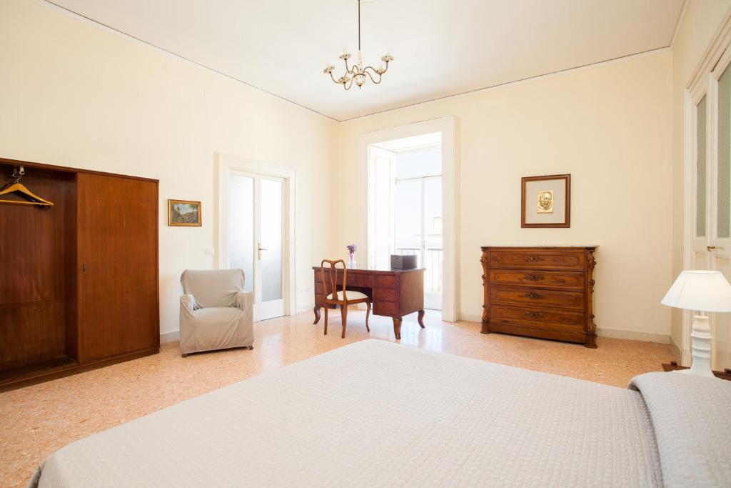 Posteľ alebo postele v izbe v ubytovaní Sorrento Central Flats