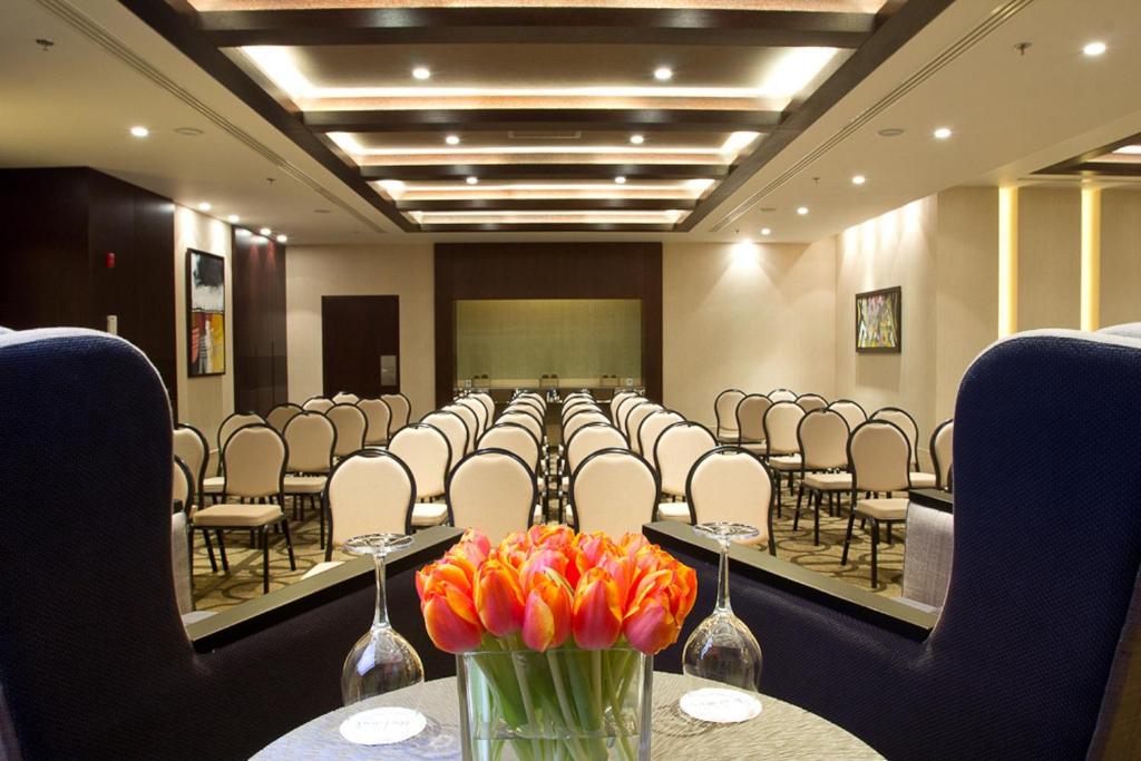 Konferenční prostory v ubytování Gefinor Rotana – Beirut