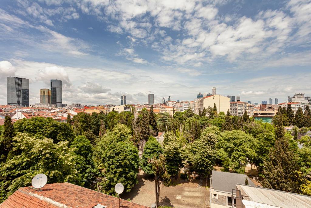 Nespecifikovaný výhled na destinaci Istanbul nebo výhled na město při pohledu z apartmánu