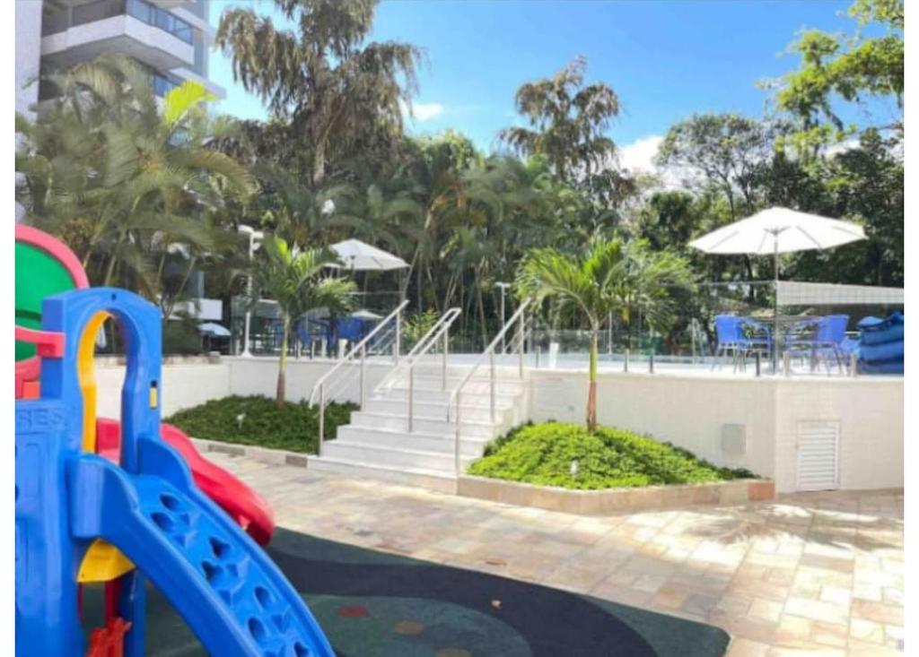 Zona de juegos infantil en Riviera de São Lourenço condomínio