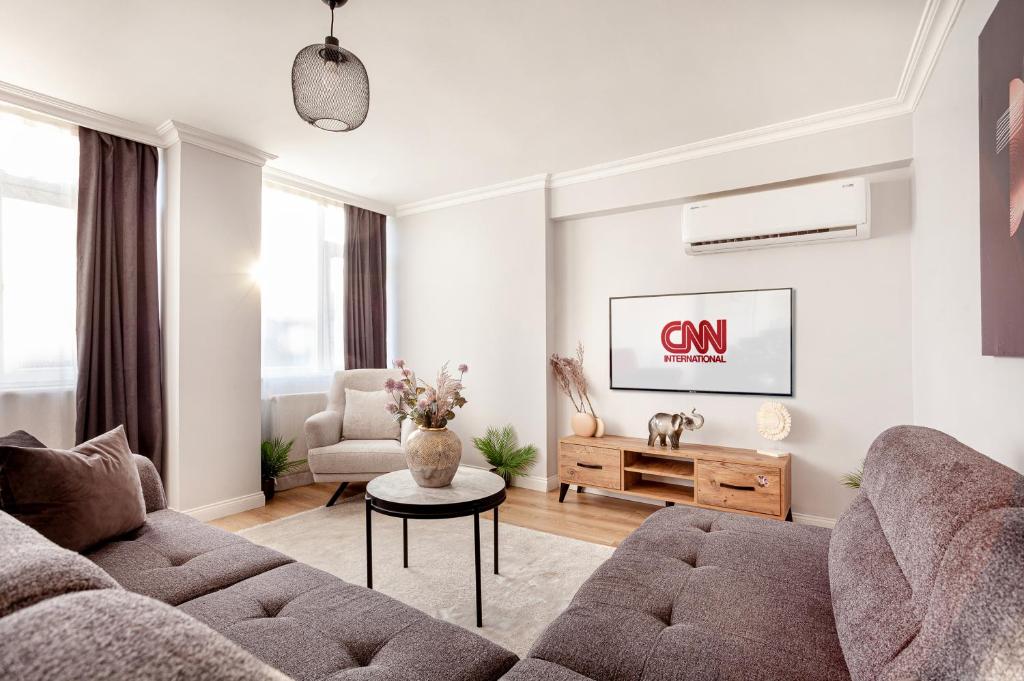 TV a/nebo společenská místnost v ubytování Charming Spacious 4 Big rooms with Sweet king beds