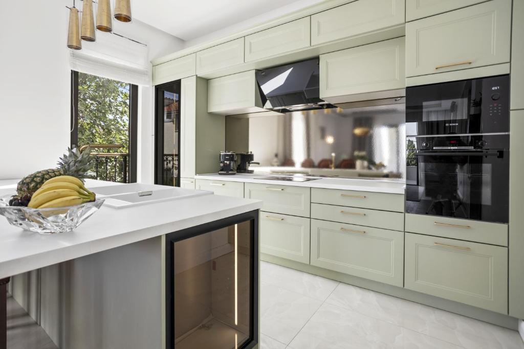 Kuchyňa alebo kuchynka v ubytovaní Luxury Penthouse Duce