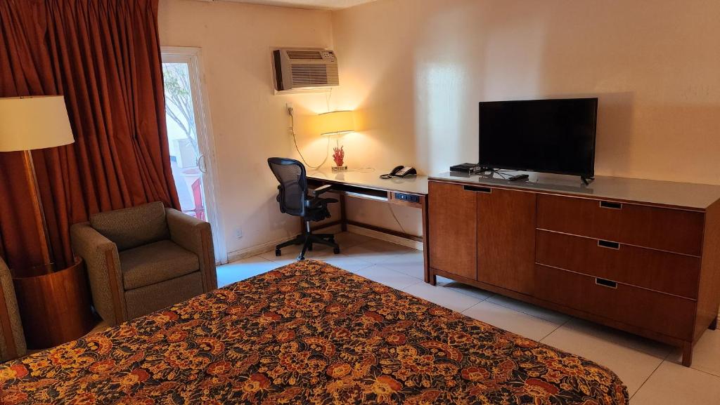 Royal Century Hotel at LAX - 