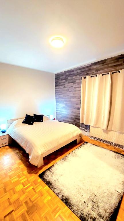 Postel nebo postele na pokoji v ubytování Room For Rent in Antwerpen