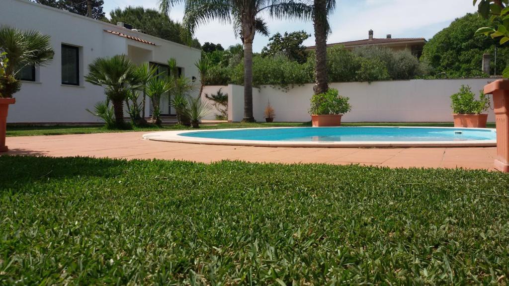 Bazén v ubytování B&B A Casa Di Joy nebo v jeho okolí