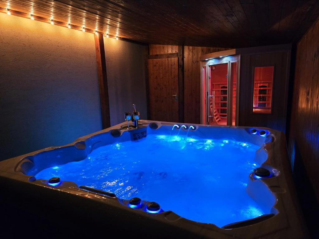 Fotografie z fotogalerie ubytování Vila MAX - WHIRLPOOL & BAZÉN & SAUNA ve Velkých Losinách