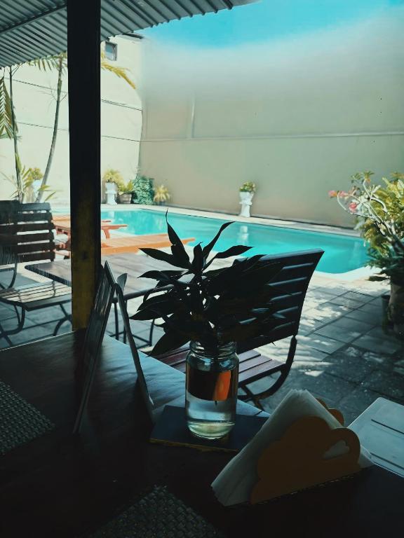 Bazén v ubytování Hotel Janaki nebo v jeho okolí