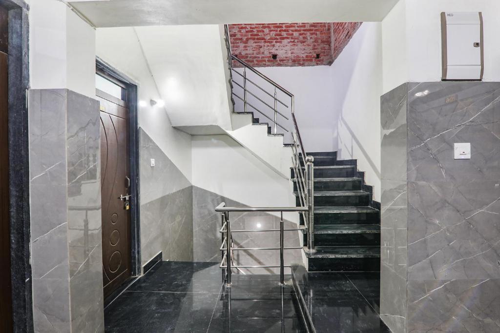 Fotografie z fotogalerie ubytování FabExpress Milan Palace v destinaci Ayodhya