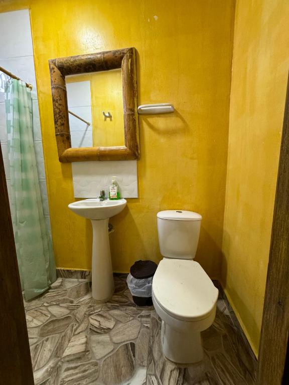 Koupelna v ubytování Hostal Bambumar