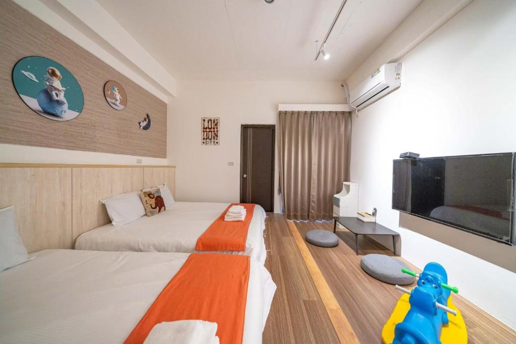 TV a/nebo společenská místnost v ubytování Namek Guesthouse