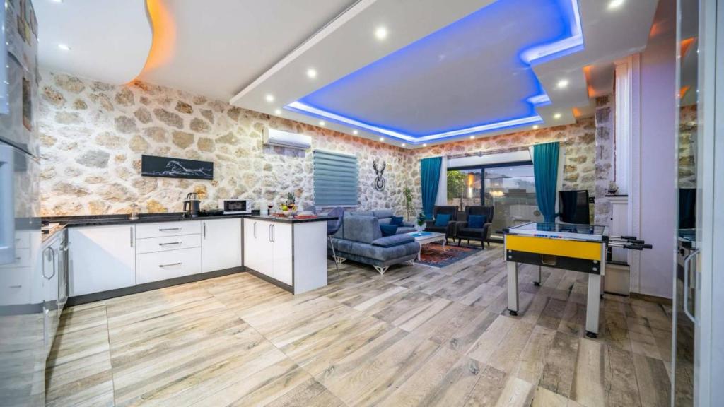 Kuchyň nebo kuchyňský kout v ubytování Kalkan 1 Bedroom Villa 1151