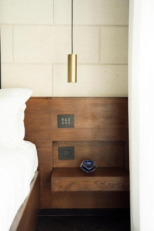 Letto o letti in una camera di Ramban Hotel Jerusalem