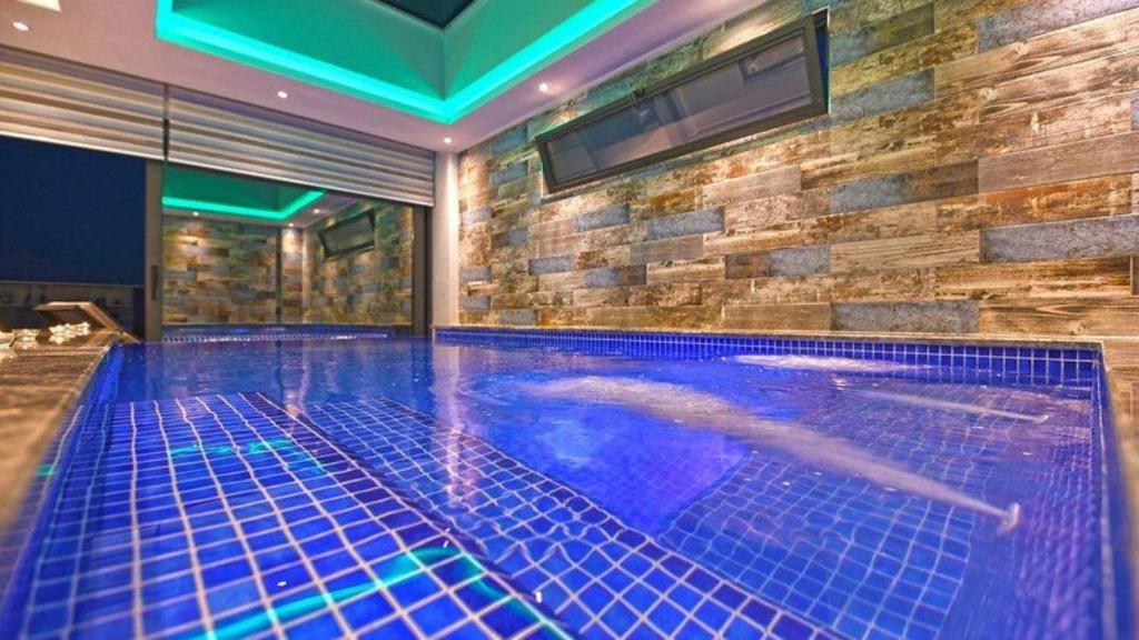 Bazén v ubytování Kalkan 3 Bedroom Villa 1656 nebo v jeho okolí