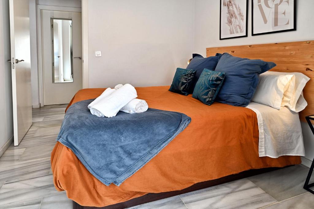 Posteľ alebo postele v izbe v ubytovaní Love Rent4 Malaga Rene